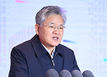 人民日报社原副总编辑、中国环境新闻工作者协会主席谢国明