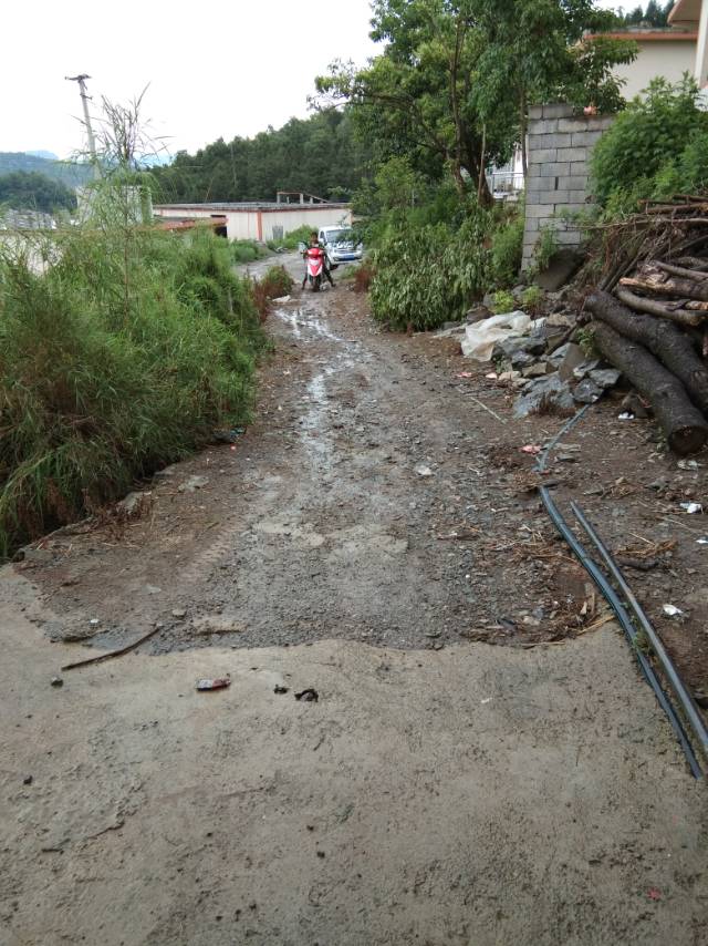 关于乡村变道路