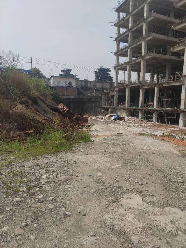 彭州春熙悦州再次烂尾已办理城建求助