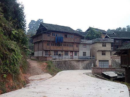恳请政府资助修建纪堂村宰告寨水泥路的申请 - 黎平县委书记 - 黔东南