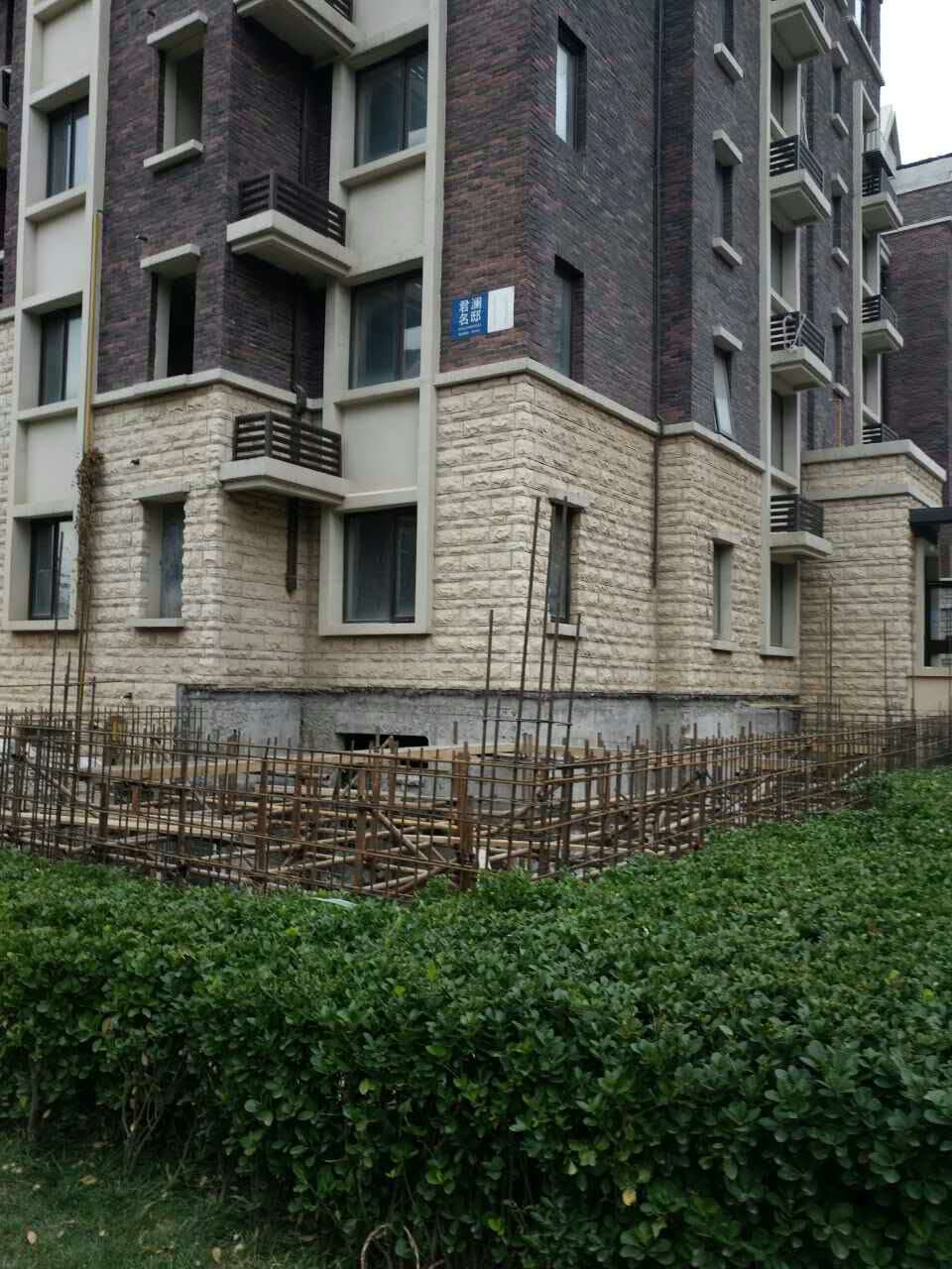 塘沽北塘融创君澜部分业主私搭乱建呈癫狂之势