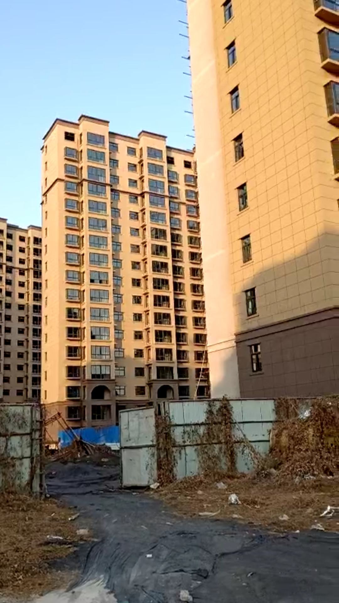 滑县富昊金城二期迟迟不交房 - 滑县县委书记 - 滑县 - 河南省 - 领导