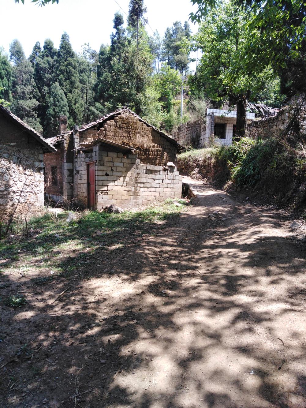 我是曲靖市富源县后所镇庆云村上新寨村的