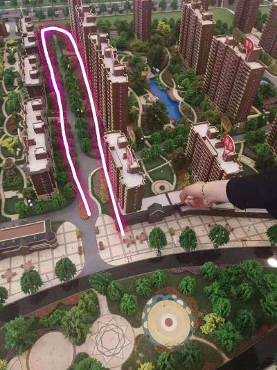 嘉祥名郡侵占公共绿地,私自搭建200余米车库 - 封丘县委书记 - 新乡市