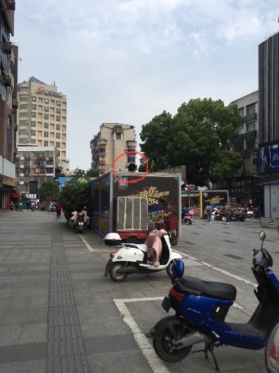 安庆人民路商业街成了油炸烧烤街