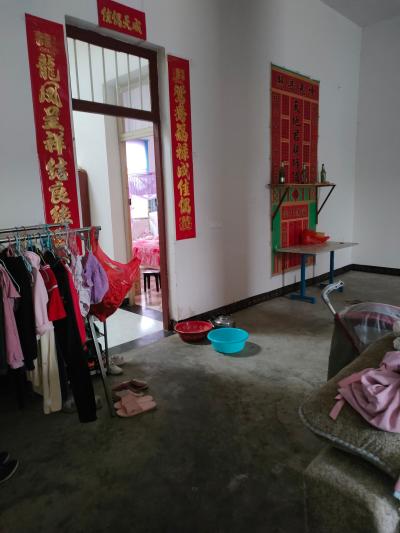 黔西市委书记