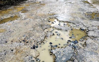 大丰镇三联村塘敏庄进村道路太烂急切希望重修 - 上林县委书记 - 南宁